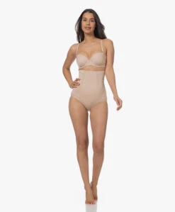 Spanx® Oncore High-Wasted Slip - Soft Nude -Modewinkel 031e4c41 1e40 46f9 98dd 5e3de5517b6a 121