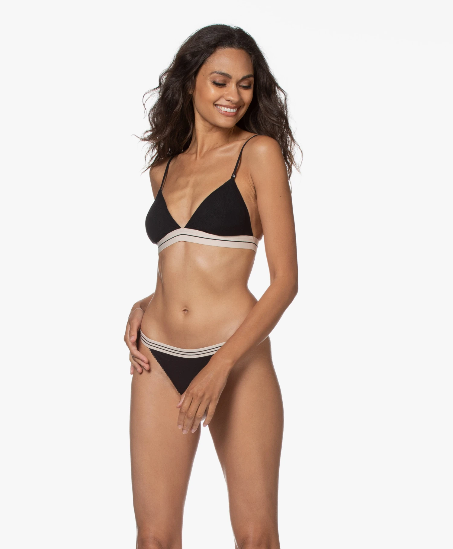 Love Stories Darling Padded Bralette - Zwart 4 Love Stories Darling Padded Bralette - Zwart - Afbeelding 2