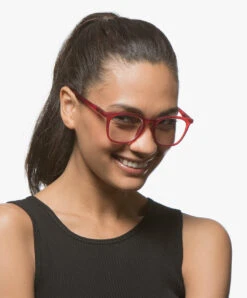 Izipizi Reading #E Leesbril - Red Crystal -Modewinkel 180424 izipizi e leesbril trapezium montuur red crystal 01