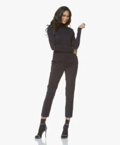 Falke Cotton Touch Damessokken - Donker Navy 9 Falke Cotton Touch Damessokken - Donker Navy -Modewinkel 181009 Filippa K Merino Wool Roller Neck Trui Navy 09