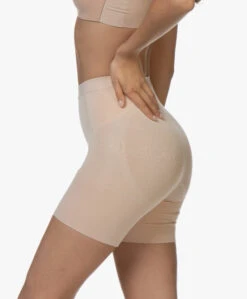 Spanx® Oncore Mid-Thigh Short - Soft Nude 17 Spanx® Oncore Mid-Thigh Short - Soft Nude -Modewinkel 190509 SPANX OnCore Mid Thigh Short Soft Nude 49