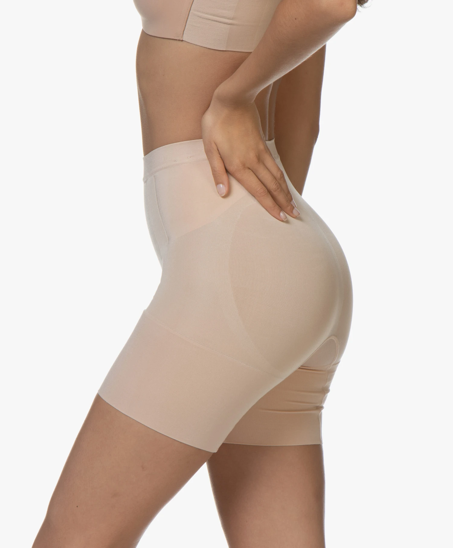 Spanx® Oncore Mid-Thigh Short - Soft Nude 8 Spanx® Oncore Mid-Thigh Short - Soft Nude - Afbeelding 6