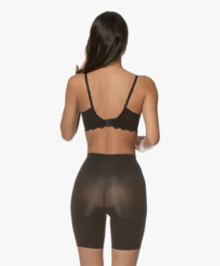 Spanx® Power Series Mid-Thigh Power Short - Zwart -Modewinkel 190814 21cb8a86 69a0 4a6c b185 576a670adbd2