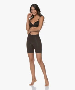 Spanx® Power Series Mid-Thigh Power Short - Zwart -Modewinkel 190814 52b55c06 4e98 4f23 b15a dce97d683513
