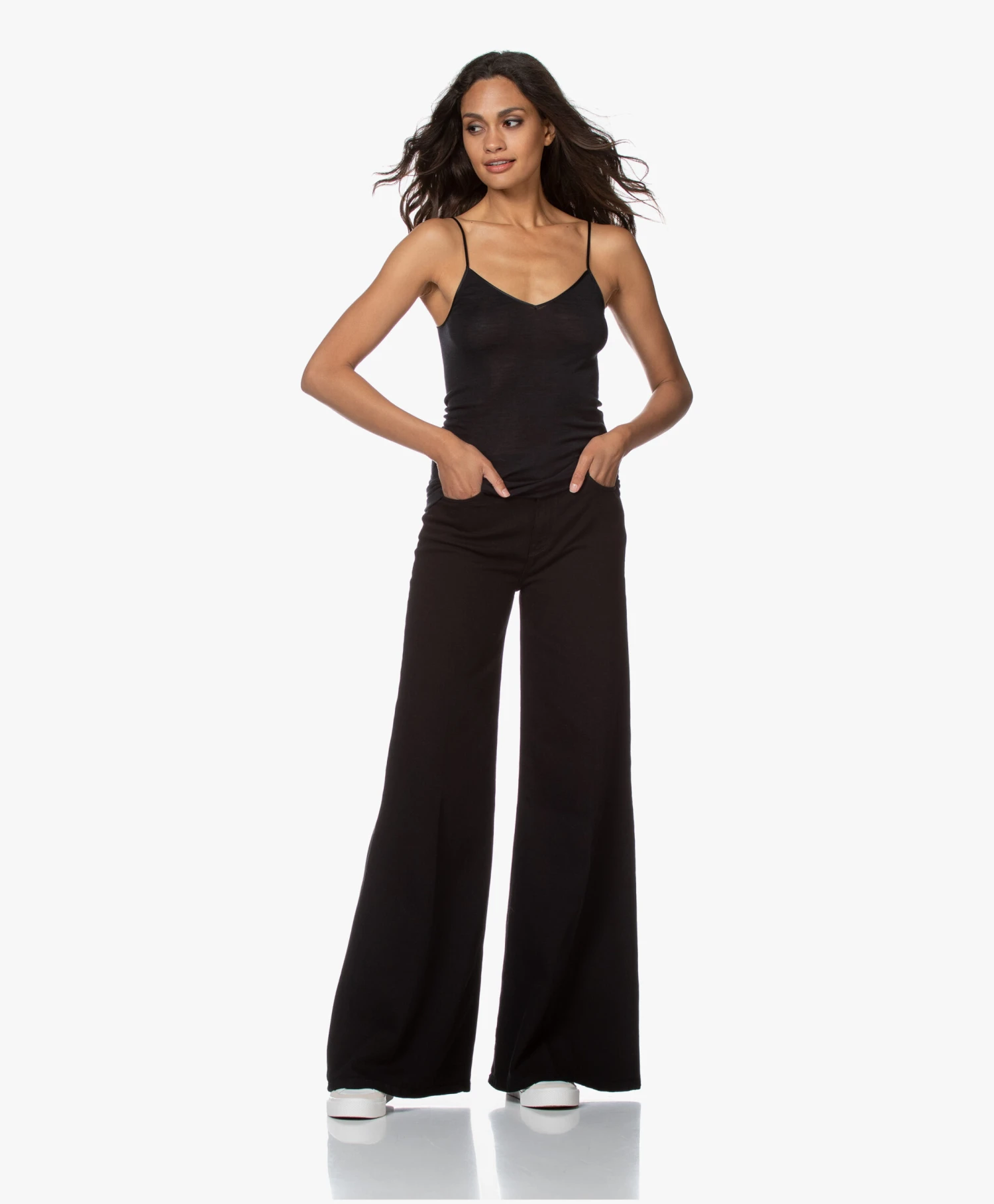 Hanro Wol-Zijde Spaghettitop - Zwart 7 Hanro Wol-Zijde Spaghettitop - Zwart - Afbeelding 5