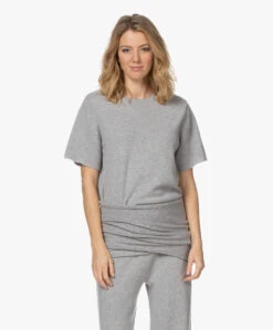 Extreme Cashmere N°8 Multifunctioneel Cashmere Accessoire - Grijs -Modewinkel 201202 905ff6f3 b5c7 4716 a198 00ad7450b96b