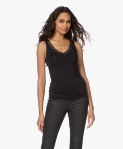 Hanro Cotton Lace V-Hals Top - Zwart -Modewinkel 201215 3982d6f8 a482 400c abeb 2fae964ec232