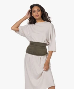 Extreme Cashmere N°180 Multifunctioneel Accessoire - Laurier -Modewinkel 220727 2195937e 7801 4722 ab03 91e01471cb42