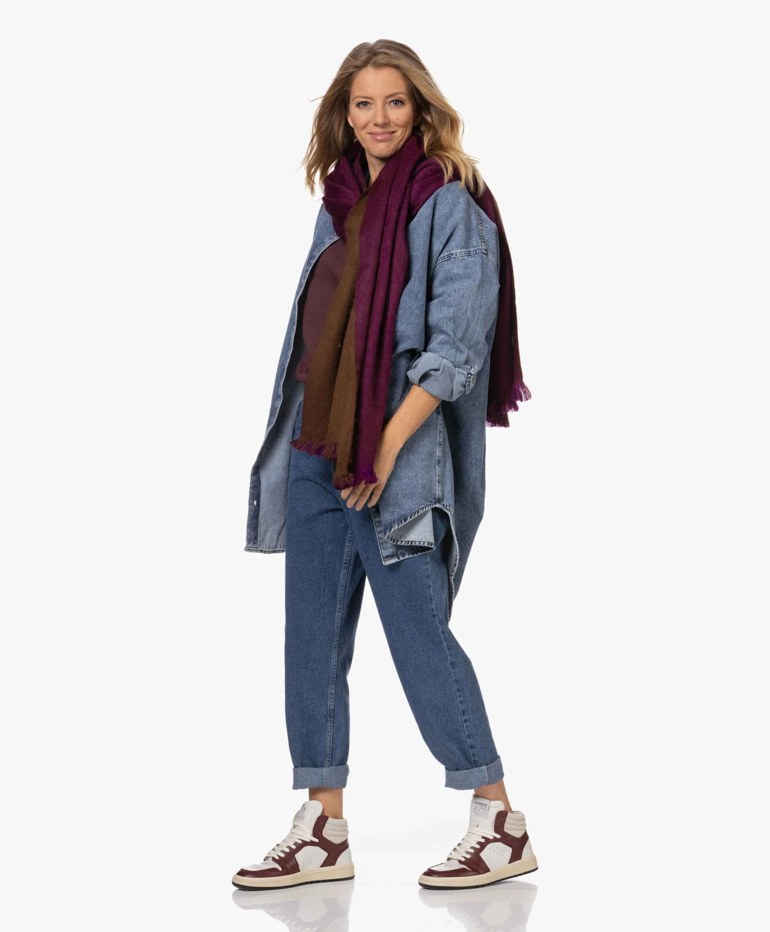 Alpaca Loca Handgemaakte Alpaca Two-Tone Sjaal - Violet/Chocolate Brown 8 Alpaca Loca Handgemaakte Alpaca Two-Tone Sjaal - Violet/Chocolate Brown - Afbeelding 6