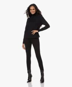 Spanx® The Perfect Ponte Jersey Backseam Skinny - Zwart -Modewinkel 221019 27076954 b720 4eb2 942f a7d974397309