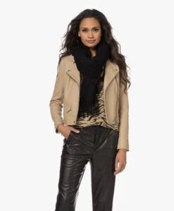 Filippa K Cashmere Blend Sjaal - Zwart -Modewinkel 221129 0c3951ce 91b0 4283 accb 61f80db74707