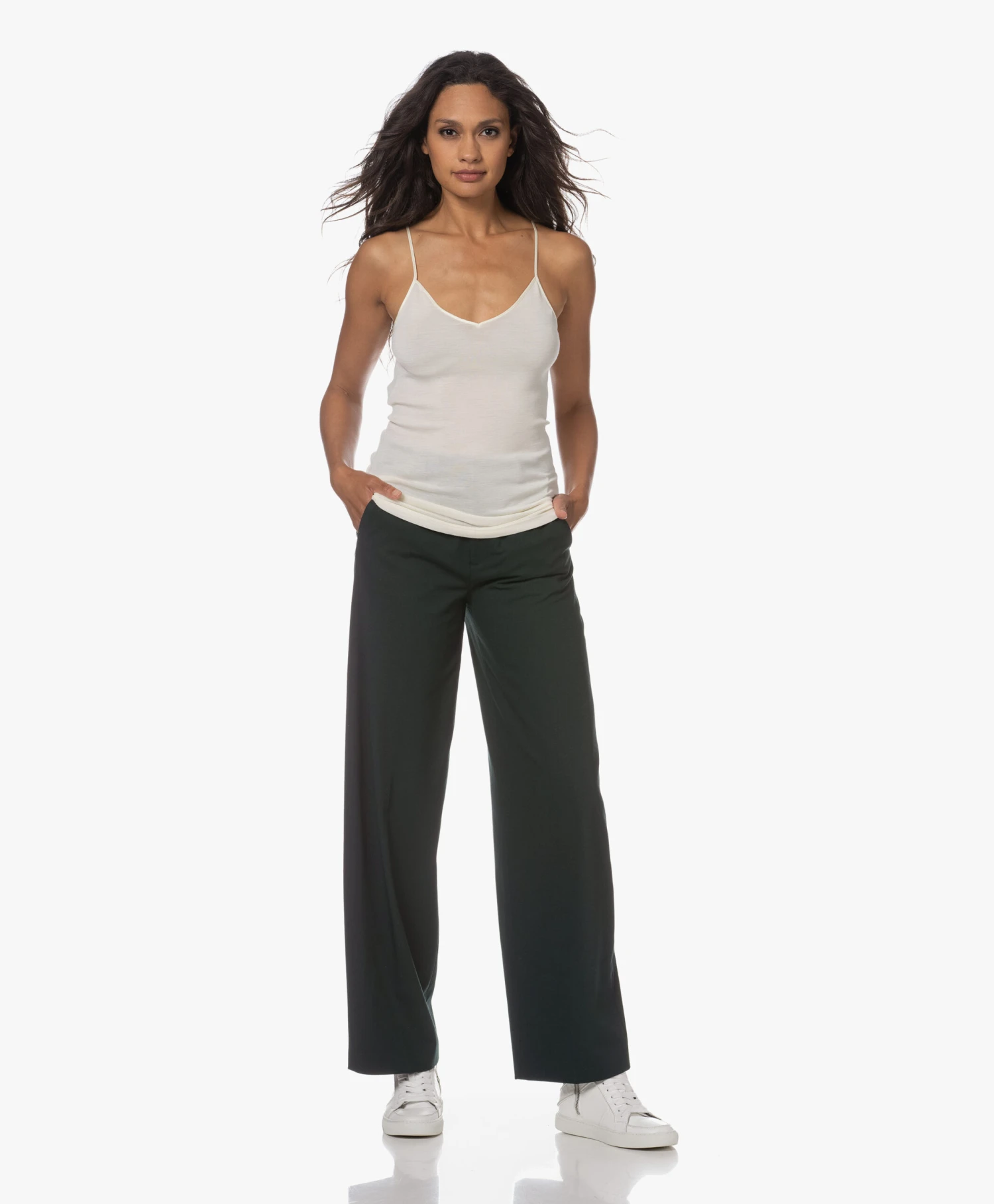 Hanro Wol-Zijde Spaghettitop - Cygne 7 Hanro Wol-Zijde Spaghettitop - Cygne - Afbeelding 5