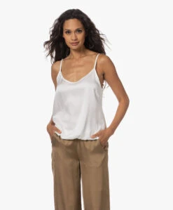 Woman By Earn Luna Satijnen Spaghettitop - Off-White -Modewinkel 230727 00523225 dfc5 415c 81b8 f0312db252a3