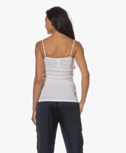 Hanro Moments Spaghetti Top - Wit -Modewinkel 230801 3fc4d0d9 d075 4003 8a2a d2ce22aa8a03