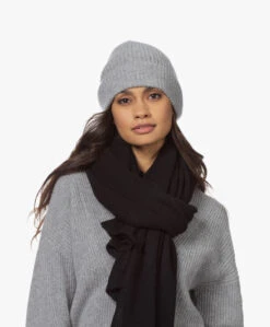 Repeat Ribgebreide Muts In Biologisch Cashmere - Lichtgrijs -Modewinkel 2bb09c70 9a23 41d0 922b 252f84a4cc79 103