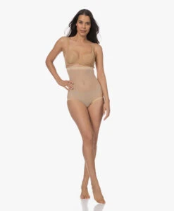Wolford Tulle Control Panty High Waist - Nude -Modewinkel 34e1ee0d 1b55 4252 8a1a 872b4086fd0a 87
