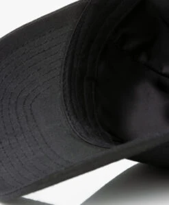 Varsity Headwear Oilskin Pet - Zwart 22 Varsity Headwear Oilskin Pet - Zwart -Modewinkel 4c978c0b 0af6 4249 b3c2 3eec83a6047f 63