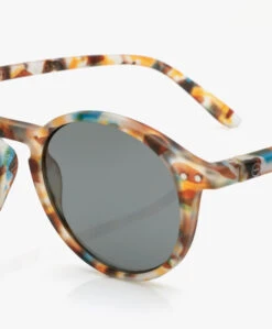 Izipizi Sun #D Zonnebril - Blauw Tortoise/Grijze Glazen 14 Izipizi Sun #D Zonnebril - Blauw Tortoise/Grijze Glazen -Modewinkel 62998161 3e78 43a2 9c47 9d22beae68d8 01