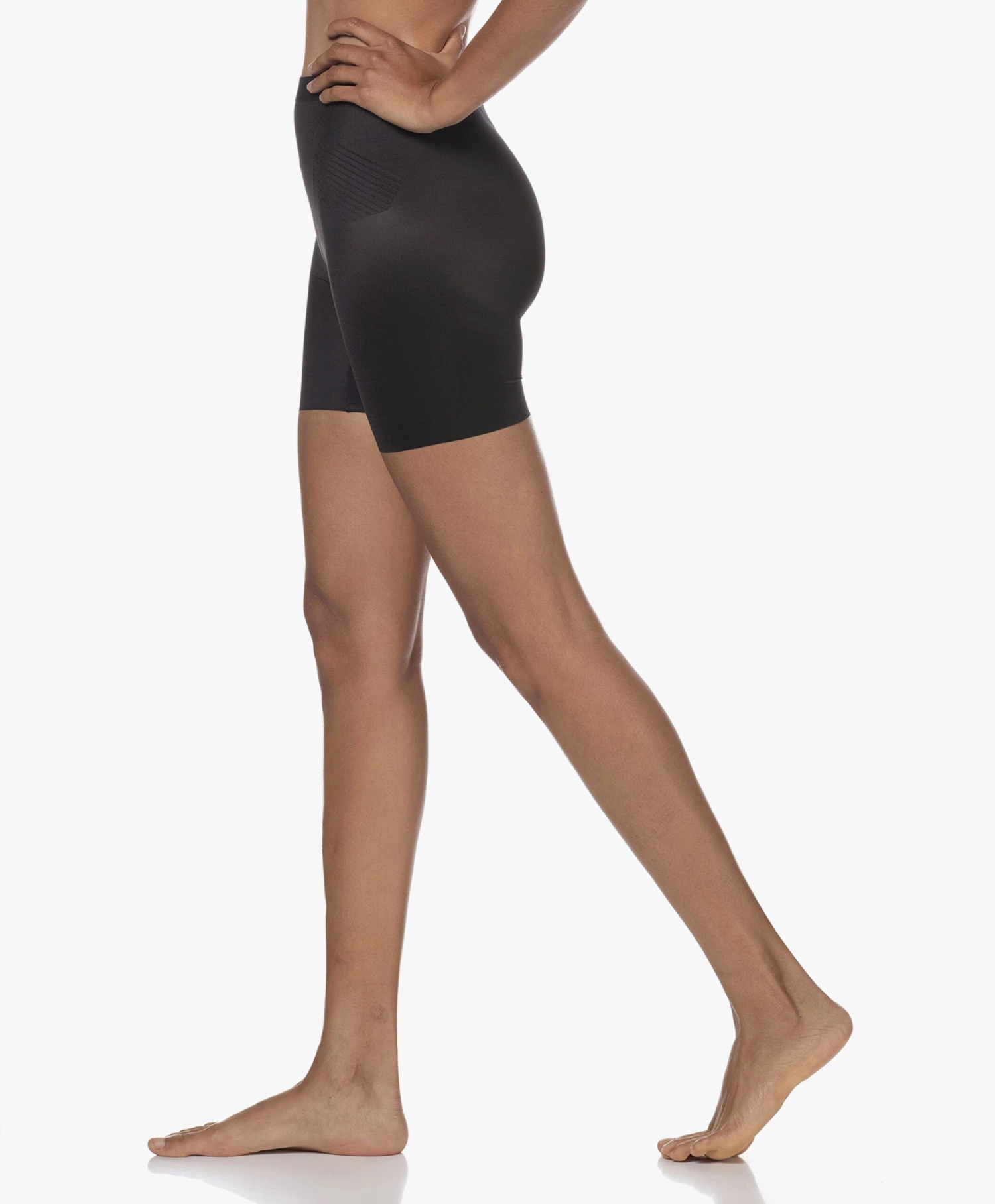 Spanx® Thinstincts 2.0 Girlshort - Zwart 9 Spanx® Thinstincts 2.0 Girlshort - Zwart - Afbeelding 7
