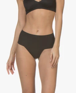 Spanx® Undie-Tectable String - Zwart