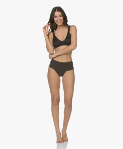 Spanx® Undie-Tectable String - Zwart -Modewinkel SPANX Undie Tectable String Zwart 13