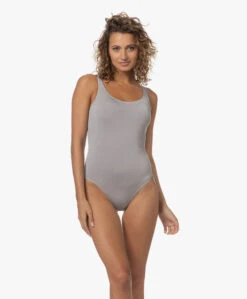 Wolford Jamaika Stretch-Jersey Brazilian Body - Iron -Modewinkel b3c79c8d 6821 4615 88f4 acd0a2a624e8 187