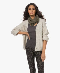 Extreme Cashmere N°180 Multifunctioneel Accessoire - Laurier -Modewinkel cb6fabb1 f051 4fb8 a63a 426aceb39196 214