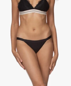 Love Stories Wild Rose Lace Slip - Zwart 21 Love Stories Wild Rose Lace Slip - Zwart -Modewinkel db3b4860 2755 4ac5 b4c4 7c8e92cb1572