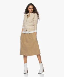 Extreme Cashmere N°132 Fijn Gebreide Elastische Cashmere Tailleriem - Latte -Modewinkel ec64c7e1 c8d7 48ec 8532 a4635c84f82a 140